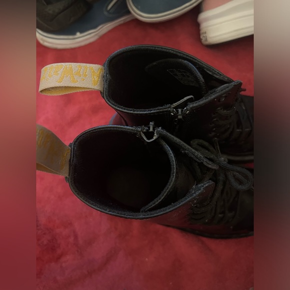 Doc Martens Vegan Jadon II Boot Mono Platforms - Picture 2 of 5